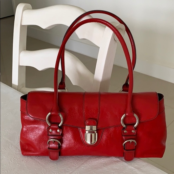 Kenneth Cole Reaction Handbags - Kenneth Cole (Reaction) genuine leather bag.